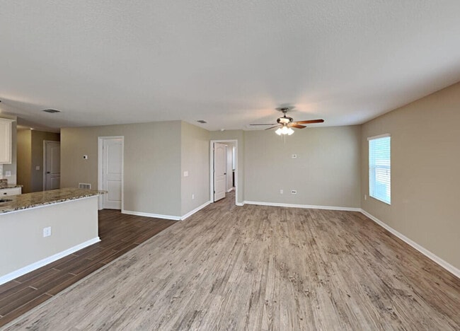 Building Photo - 1343 Scottsdale Rd E