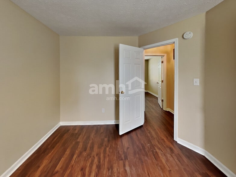 Building Photo - 7799 Cobblesprings Dr