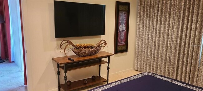 Building Photo - 2310 Palm Tree Dr