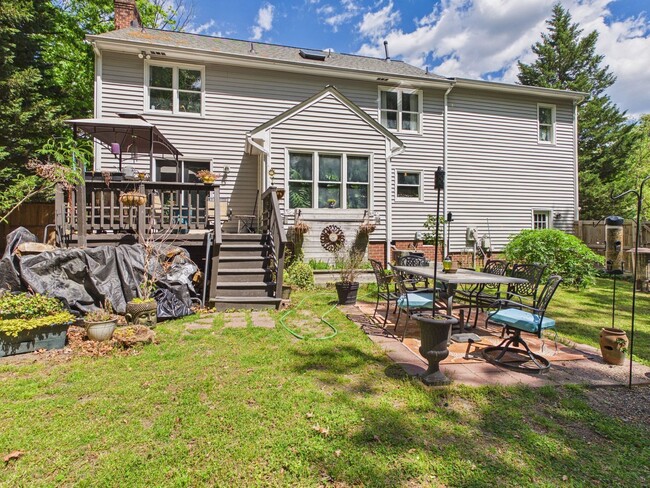 Building Photo - 8413 Wilshire Pl