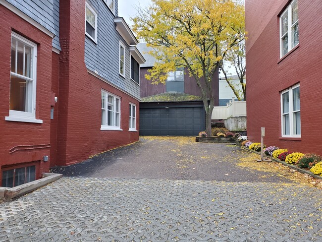 Post 2019 Renovation Driveway - 82 Hungerford Terrace