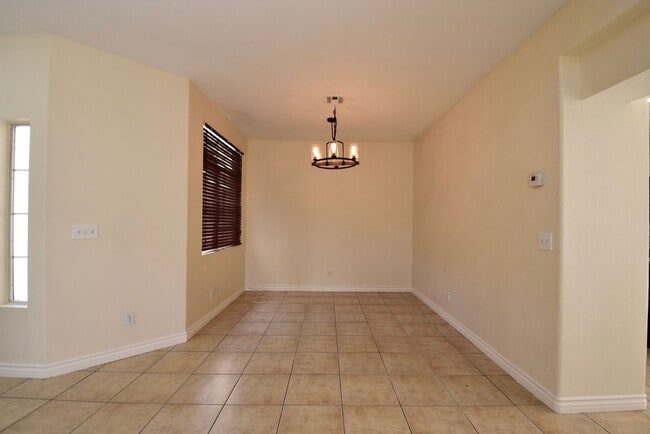 Building Photo - Charming 3-Bedroom, 2.5-Bath Two-Story Hom...