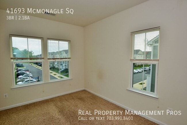 Building Photo - 41693 McMonagle Square