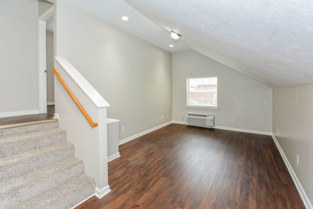 Building Photo - 128 Louann Ln