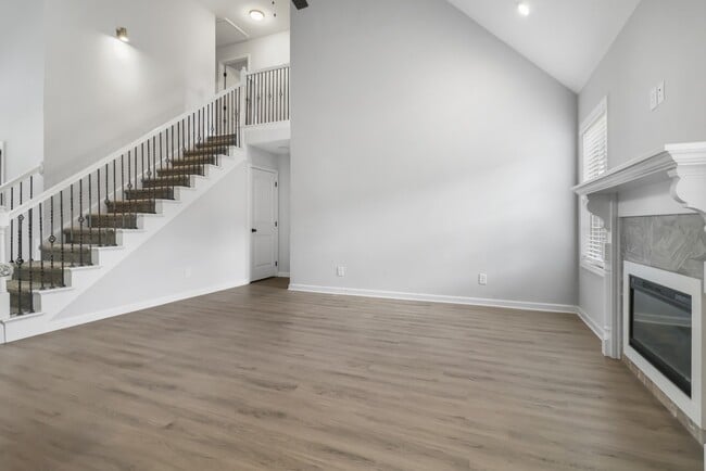 Building Photo - 2985 Gibbs Ln