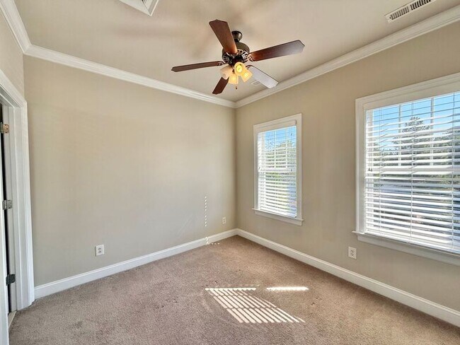 Building Photo - 7758 ACC Blvd