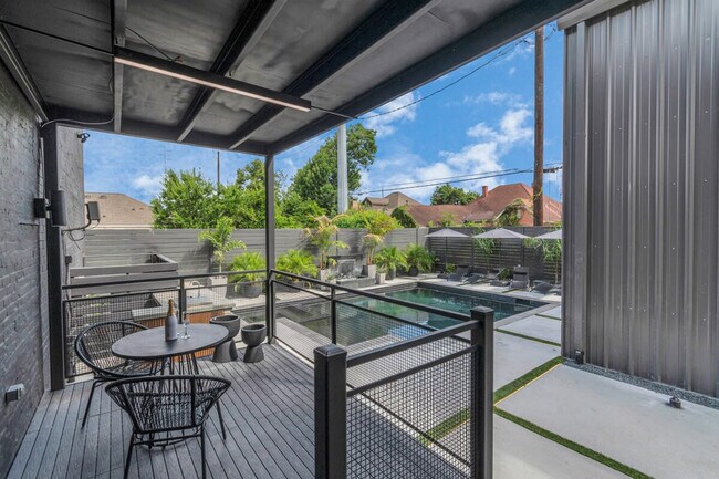 Building Photo - 2683 Blodgett St