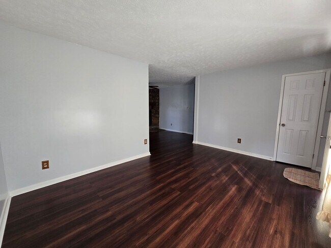 Building Photo - 6758 Seaford Dr