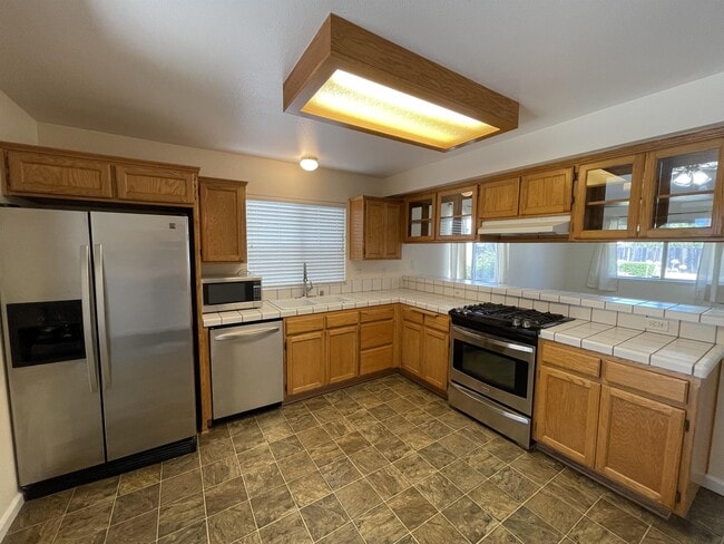 Building Photo - 2123 Mansfield Ct