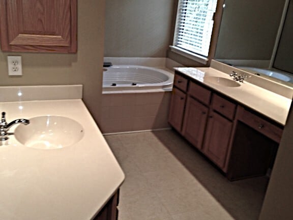 Building Photo - 2738 Seastrand Ln