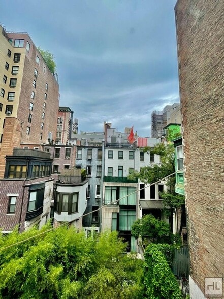 Building Photo - EAST 65 STREET