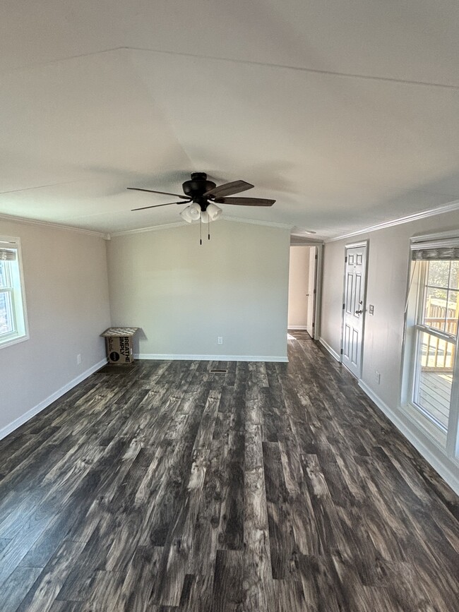 Building Photo - 828 Woodall Dairy Rd