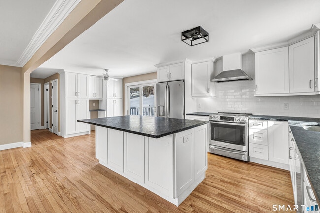 Building Photo - 139 Walnut Tree Hill Rd