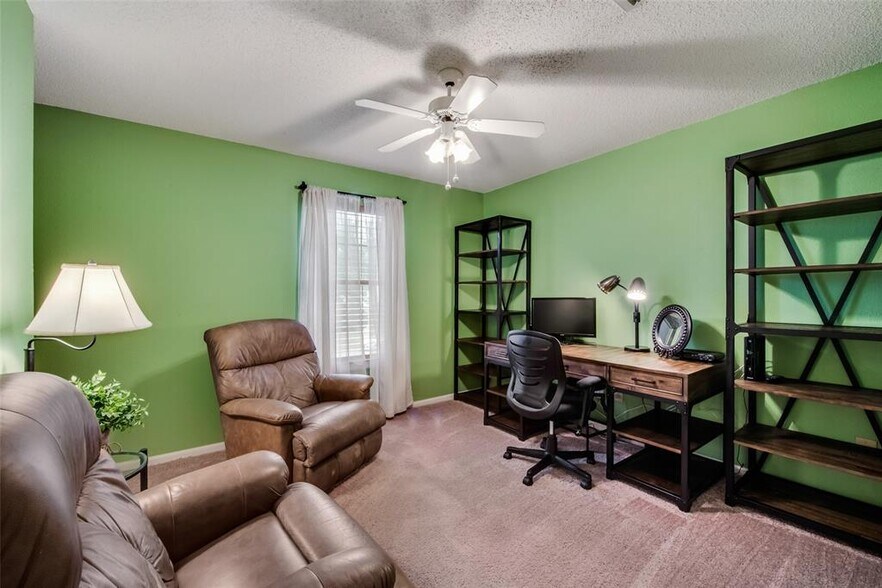 Building Photo - 2848 Ironwood Dr