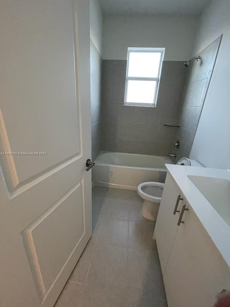 Building Photo - 29111 SW 165th Ave