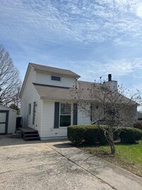 Building Photo - 316 Sandwood Pl