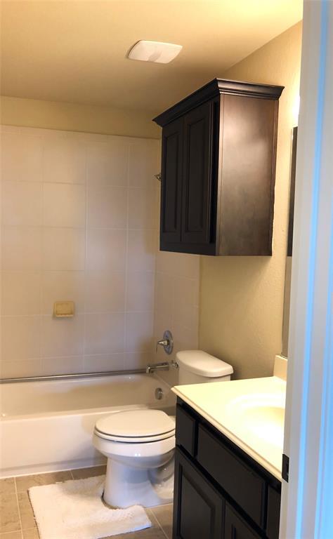 Building Photo - 4001 Tordera Dr