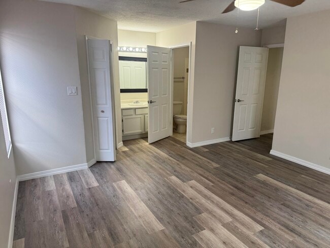 Building Photo - 4765 Limestone Dr NE