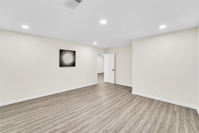 Building Photo - 9714 Blankenship Dr