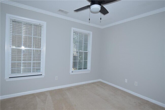 Building Photo - 11037 Lorin Way