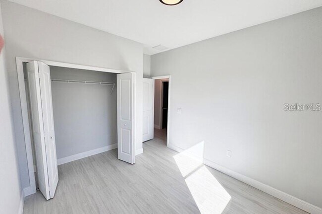 Building Photo - 1153 Chalmer Terrace