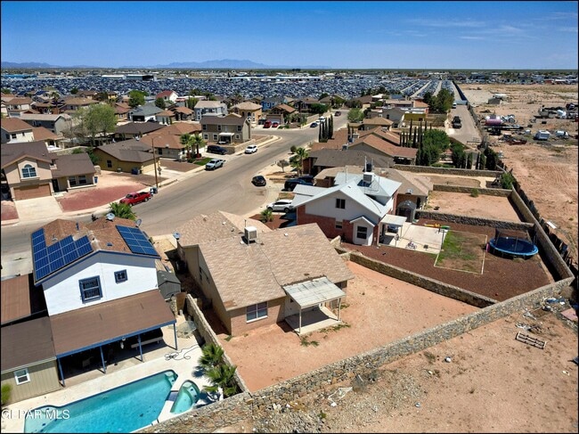Building Photo - 4100 Tierra Venado Dr