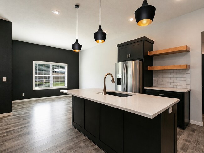 Building Photo - Your Dream Home Just Hit the Market – Don’t Miss Out!