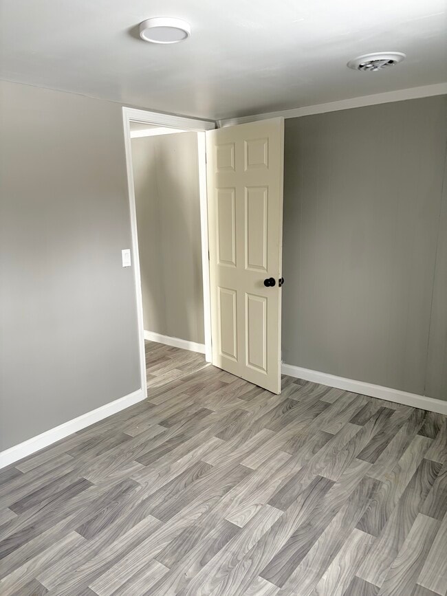 Building Photo - Luxury Renovated 3-Bedroom Home with Large Yard