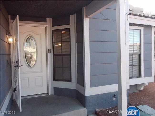 Building Photo - 7313 Saybrook Point Dr