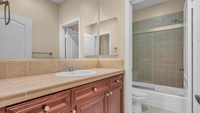 Building Photo - 1021 Via Fortuna