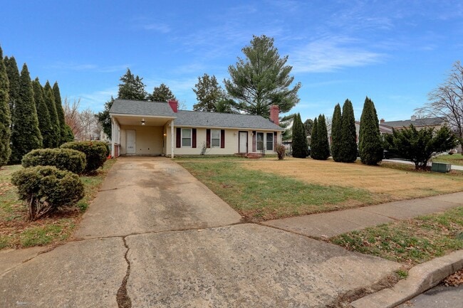 Building Photo - 7215 Johnnycake Rd