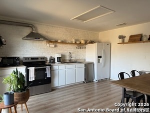 Building Photo - 6910 Saharastone Dr