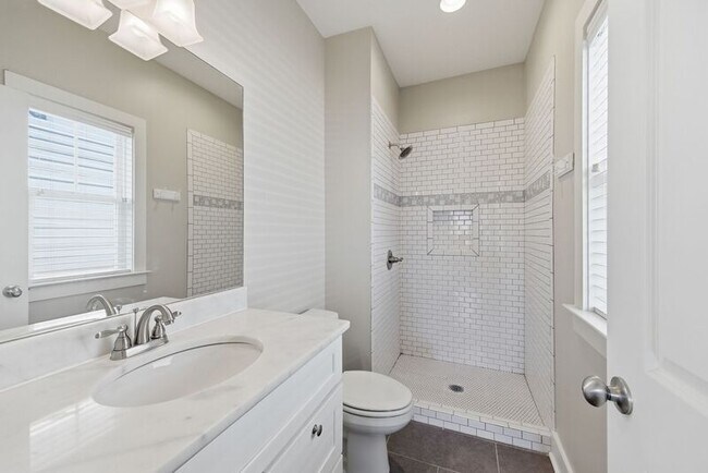 Building Photo - 4709 Kentucky Ave