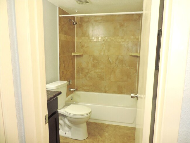 Building Photo - 10555 Turtlewood Ct