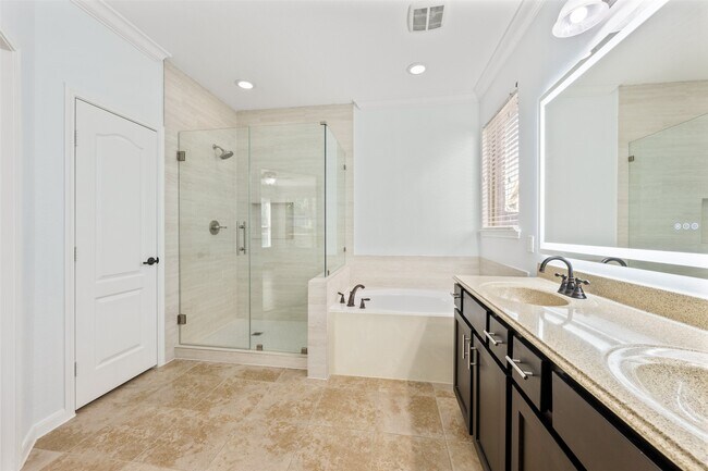 Building Photo - 2642 Tacoma Springs Dr