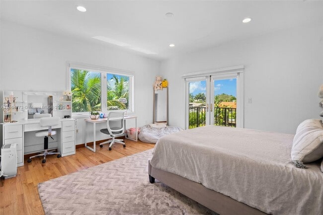 Building Photo - 6850 Sunrise Terrace