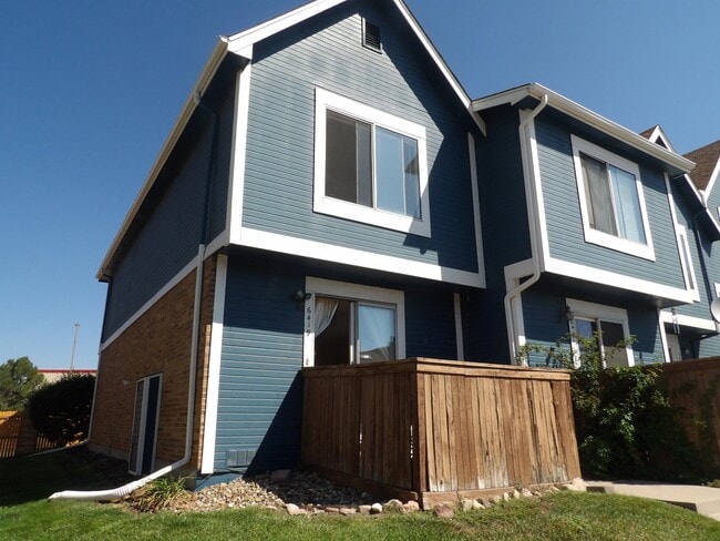 Building Photo - 6419 Village Ln