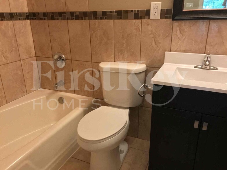 Building Photo - 6380 El Serrano Dr