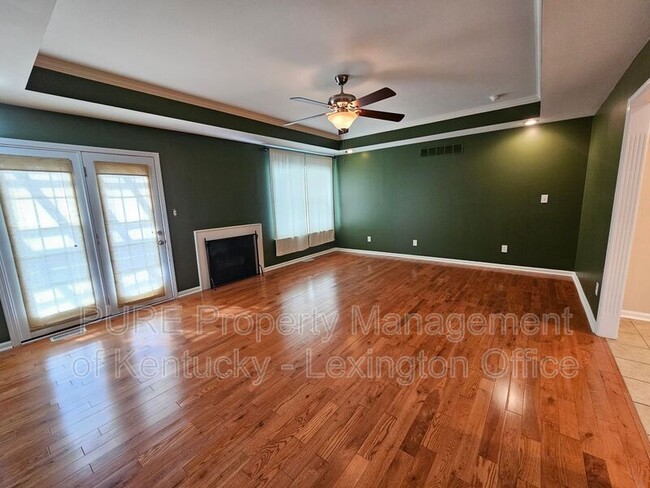 Building Photo - 321 Lebeau Dr