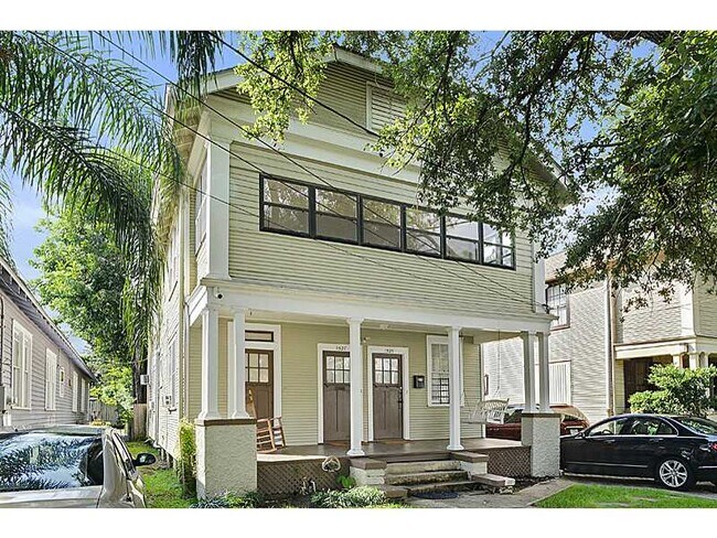 Building Photo - 1527 Hillary St