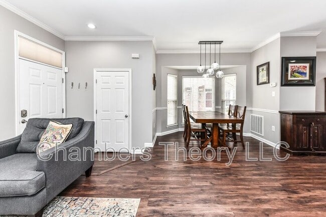 Building Photo - 6109 Madison Crest Ct