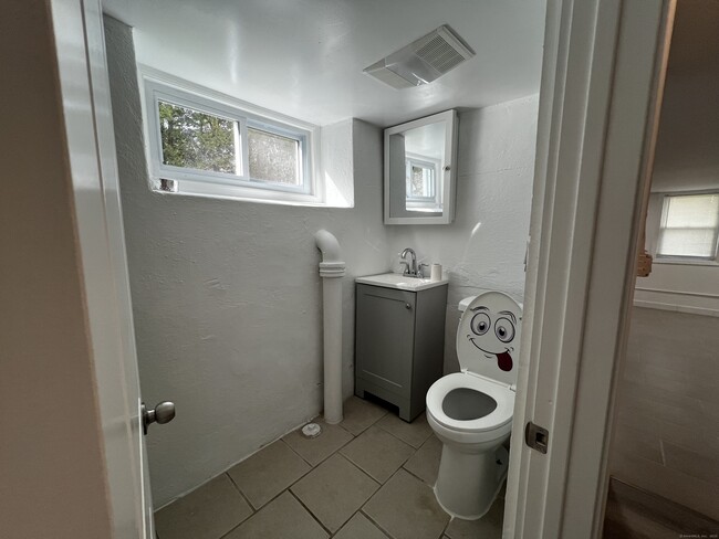 Building Photo - 24 Martone St