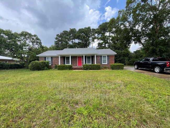 Primary Photo - 305 Ilex Dr