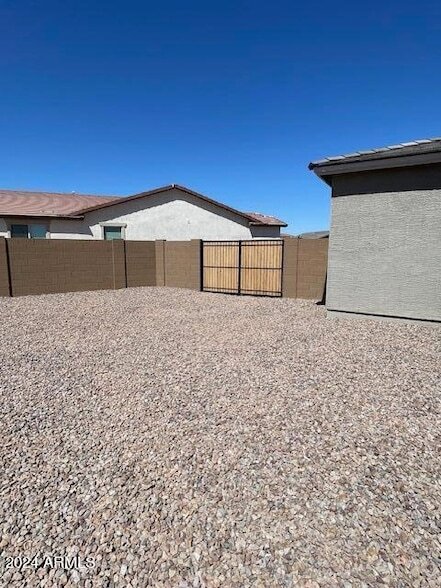 Building Photo - 2085 E Wetleaf Pl