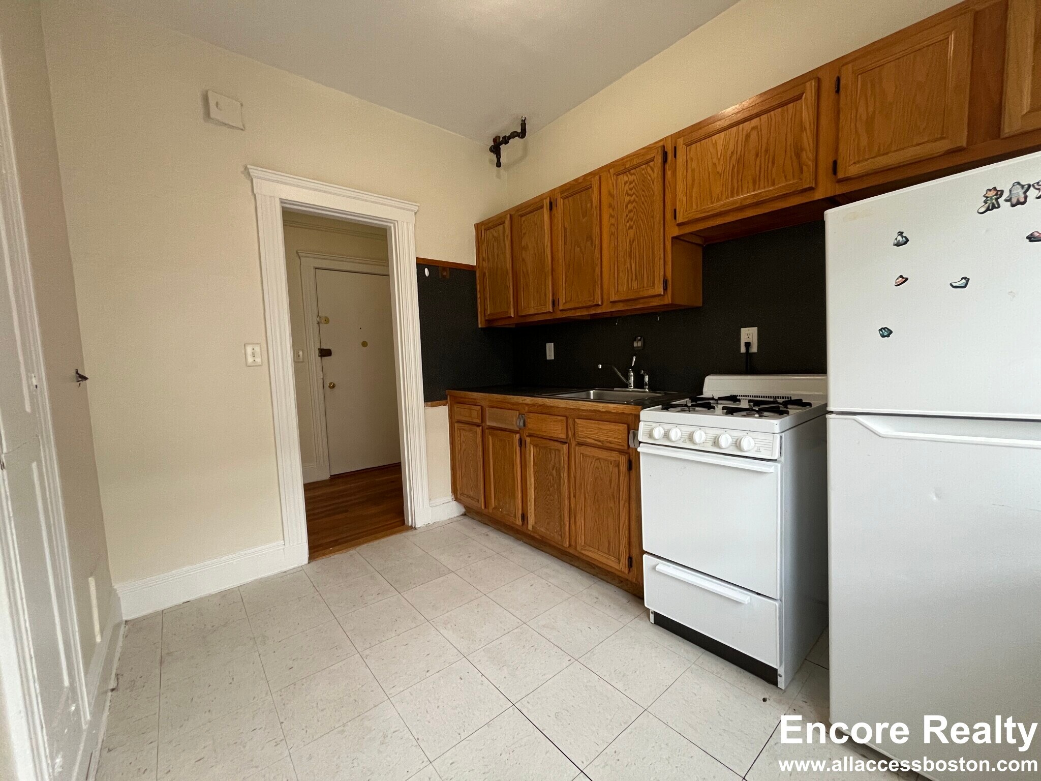 Building Photo - 1750 Commonwealth Ave