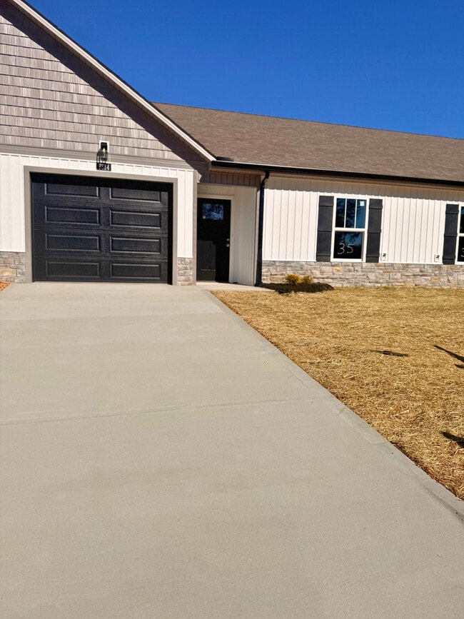 Building Photo - 7314 Woodpecker Wy