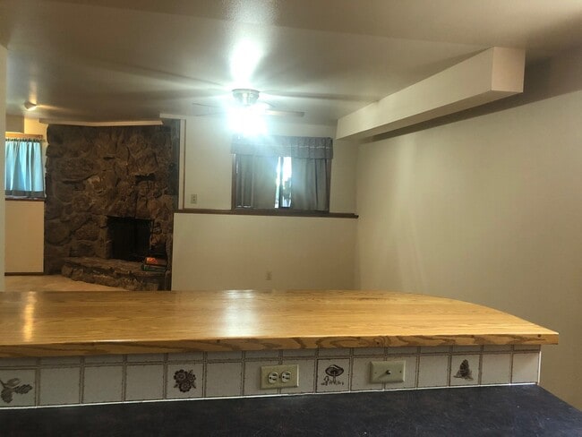 Building Photo - 1390 Adriel Drive
