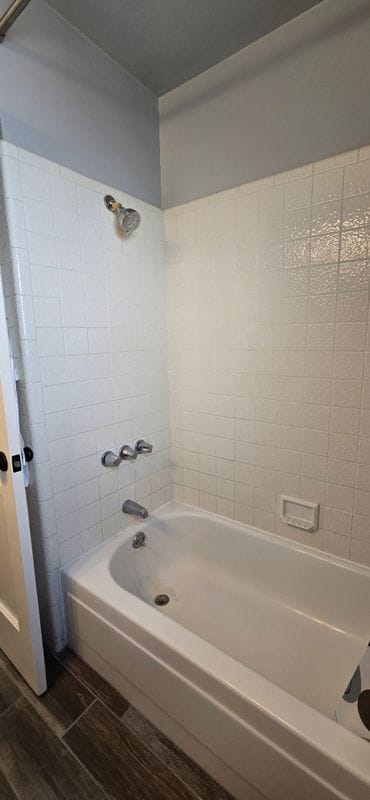 Building Photo - 3244 Hackett Ave