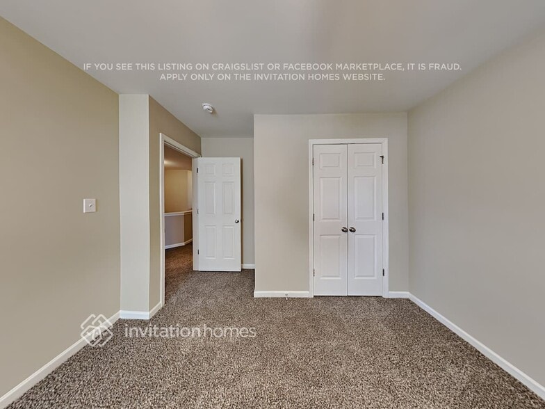 Building Photo - 711 Alberta Ct
