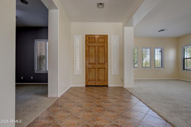 Building Photo - 2222 W Morse Ct